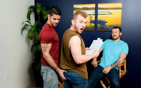 Die geilen Typen Mark Long, Archer Hart und Jason Richards bei heißer Dreier-Arschfick-Action