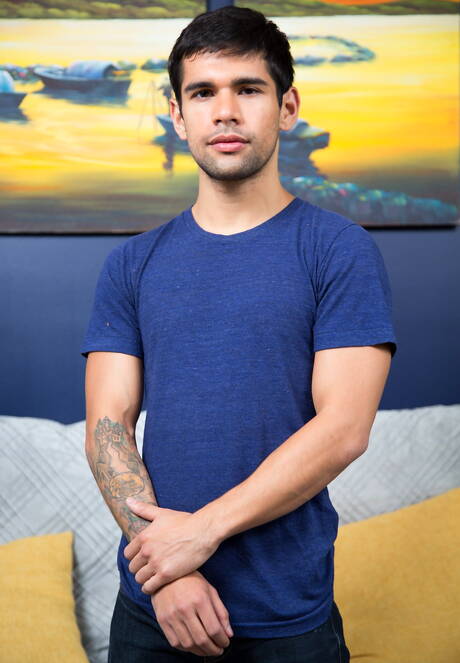 Hete Amerikaanse jongens Otter Donte Dikke en harige hengst Ty Mitchell neukt na het zuigen van een lul