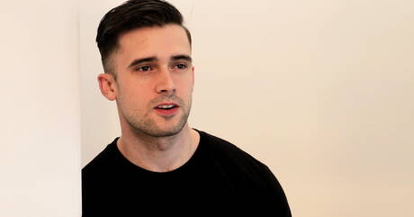 Die hübschen amerikanischen Jungs Chris Blades und Mathias lieben sich