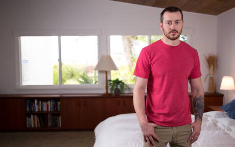 Der amerikanische Pornostar Strongman Mark Long und der Hengst Jay Dymel haben sich gegenseitig geknallt