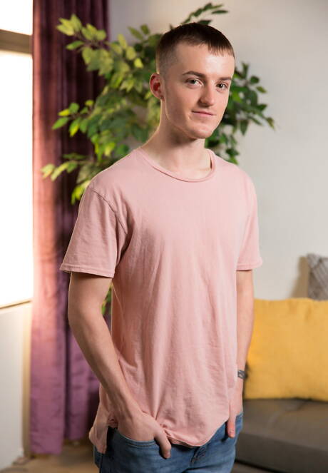 Next Door Studios: American strongman Johnny Hill and twink Dominic Green have a good sex