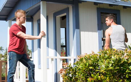 Die sexy Amerikaner Chris Blades und Jason Richards ficken sich im Freien den Arsch