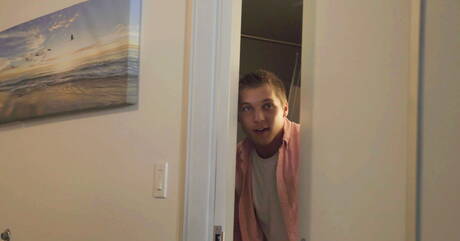 Lo stallone americano Elye Black e il forzuto Zay Hardy fanno sesso anale