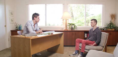 Piękni amerykańscy chłopcy, młody Michael Del Ray i umięśniony Scott Finn ruchają się w dupę po ssaniu