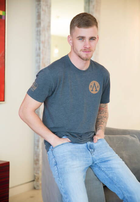 Next Door Studios: Nice american boys pretty boy Ryan Jordan and muscular Sean Maygers sucking and fucking each other