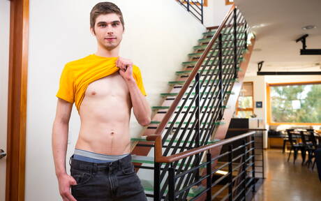 Die netten amerikanischen Kumpel Chad Piper und Nathan Styles haben heißen Analsex