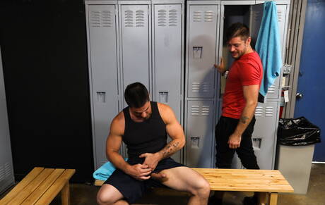 Hot american dudes hunky guy Aspen and husky guy Jack Andy fuck after blowjob