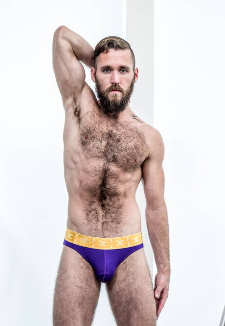 Noir Male: Noah Donovan, Ziggy, Aaron, Kurtis Wolfe in interracial gangbang