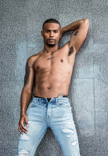 Hübscher amerikanischer Junge, harter Kerl Jacen Zhu und muskulöser Sean Duran haben einen guten interracial Oralsex