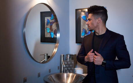 Pretty american guys stud Armond Rizzo and muscular Max Konnor make a love