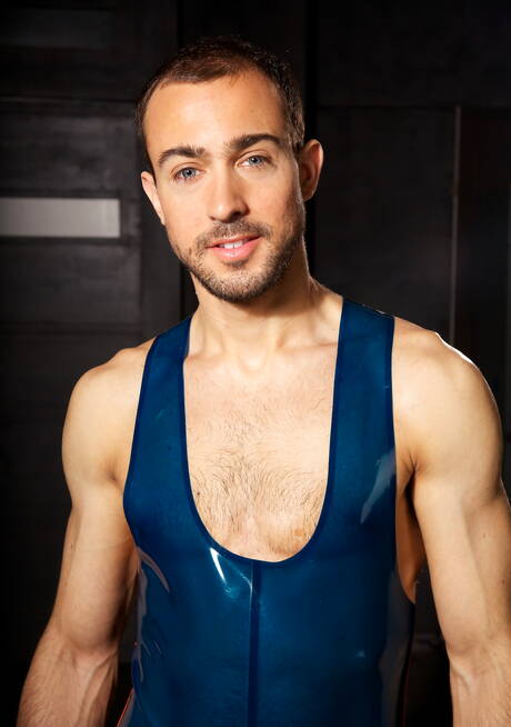 Ale Tedesco and black well-built Race Cooper have a good interracial anal sex with fisting