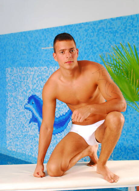 Hungarian stud Joey Visconti get naked and showing hot ass in bathroom