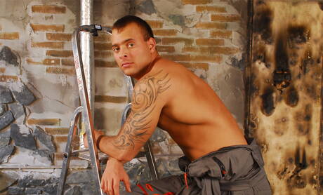 Hungarian stud Jason Visconti wanking
