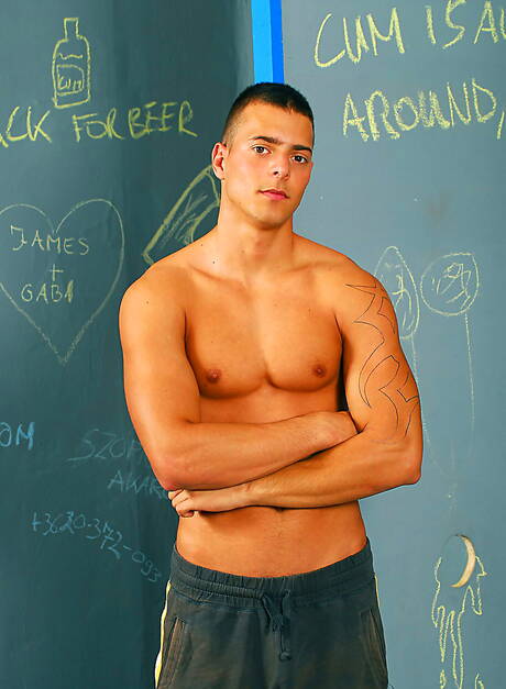 匈牙利超級帥哥喬伊維斯康蒂玩弄陰莖