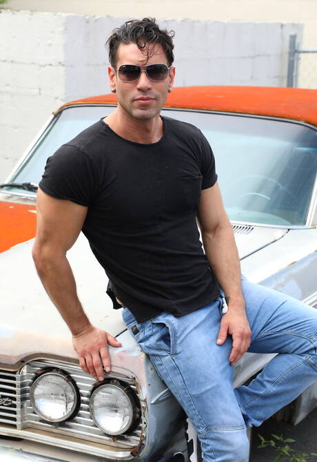 Pride Studios: Two american dudes stud Alexander Garrett and otter Jay Donahue in hard anal sex outdoor