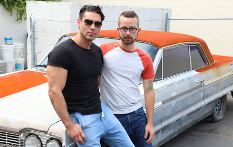 Two american dudes stud Alexander Garrett and otter Jay Donahue in hard anal sex outdoor