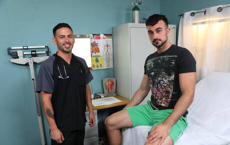 Der lateinamerikanische Strongman Cesar Rossi und der amerikanische Otter Mason Lear haben guten Analsex