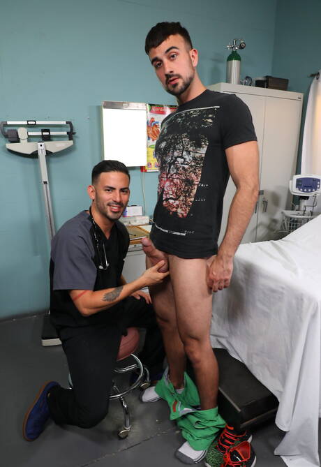 Der lateinamerikanische Strongman Cesar Rossi und der amerikanische Otter Mason Lear haben guten Analsex