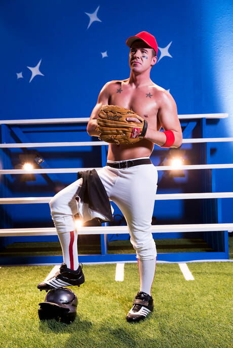 Die sexy Jungs Nick Sterling, Jj Knight und Beaux Banks haben sich gegenseitig geknallt