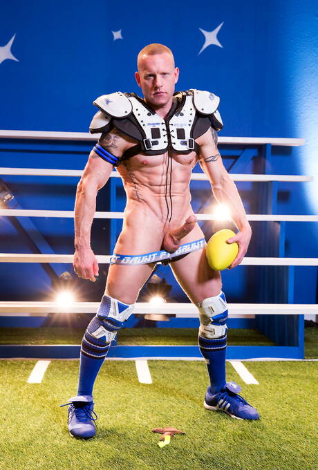 Prachtige kerel Johnny V en sensuele vriend Aaron Savvy in hete kontneukactie