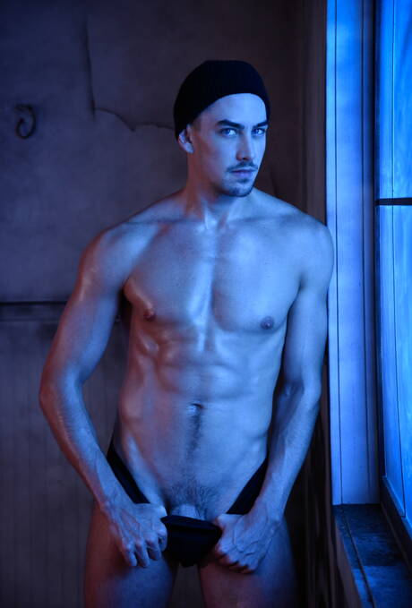 Amerykański muskularny Jack Hunter i krzepki facet Damien Stone B w gorącej akcji ruchania w tyłek