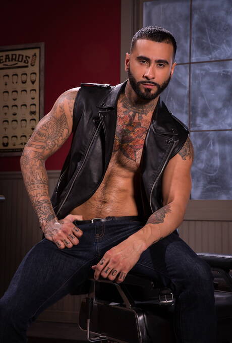 Die schamlosen Typen Rikk York, Mick Stallone und Jackson Grant beim heißen Dreier-Analsex