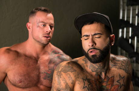 Der amerikanische Bodybuilder Sean Duran und der puerto-ricanische Muskelprotz Rikk York haben guten Sex