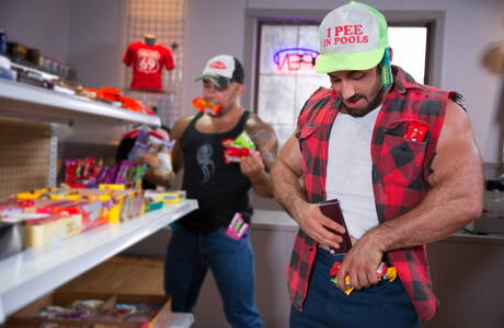 American hairy bear Jaxton Wheeler and  Lorenzo Flexx have anal sex