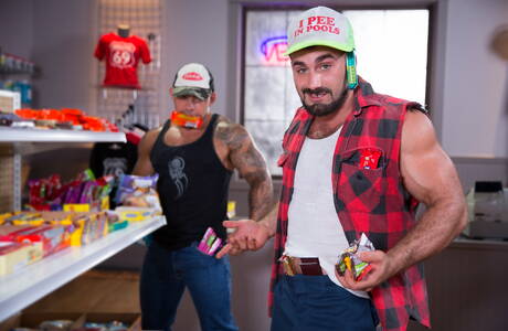 American hairy bear Jaxton Wheeler and  Lorenzo Flexx have anal sex