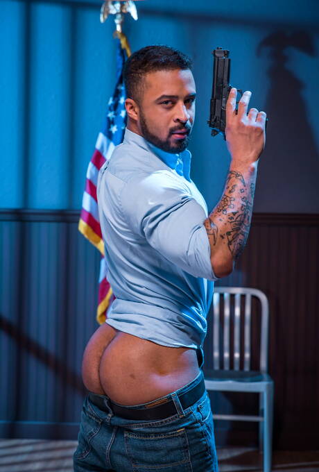 Seksowni Amerykanie, niedźwiedź Daymin Voss i twardziel Damian Taylor uprawiają dobry seks oralny