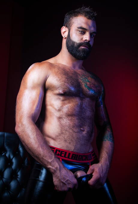 Canadian hairy bear Drake Masters and  James Stevens in dick sucking scene