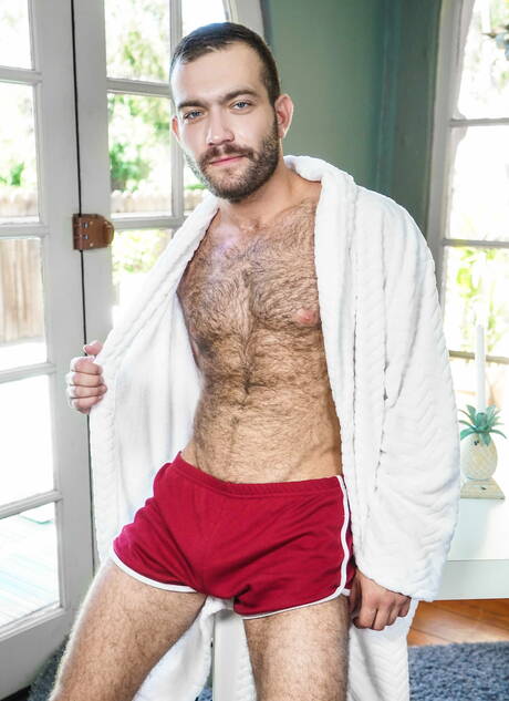 American hairy stud Griffin Barrows and  Adam Thicke have a good sex