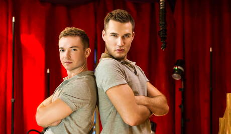 英國肌肉男加布里埃爾克羅斯和法國肌肉男西奧福特激情激情做愛