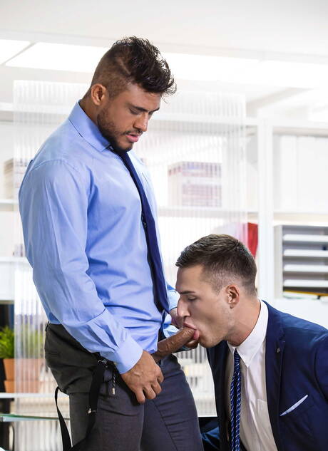 French stud Theo Ford and brazilian tough guy Diego Lauzen have a good anal sex