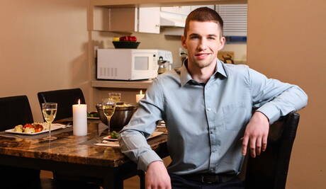 加拿大公牛Ryan Bones和Thyle進行肛交