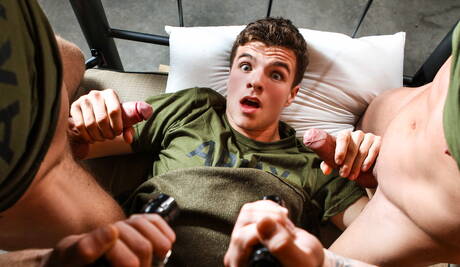 美國超級帥哥Kit Cohen和Bellamy Bradley享受美妙的性愛