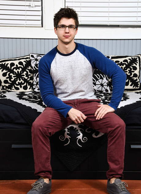 American pornstars well-built Will Braun and strongman Tristan Jaxx have a hot couple sex in bathroom