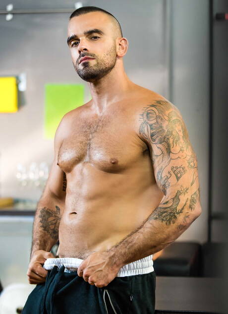 Il bellissimo amico Nicolas Brooks e il sensuale Damies Crosse si amano