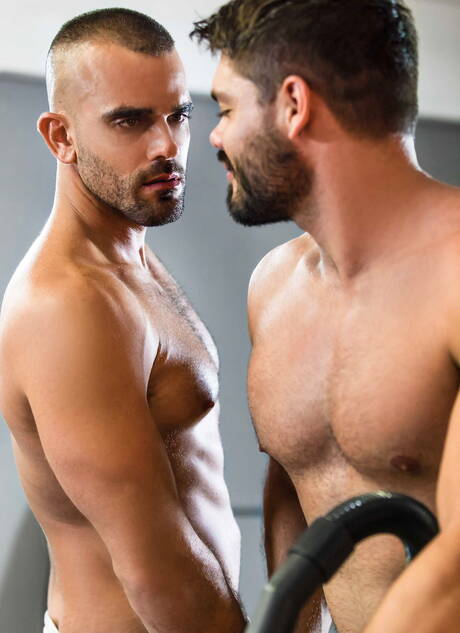 Il bellissimo amico Nicolas Brooks e il sensuale Damies Crosse si amano