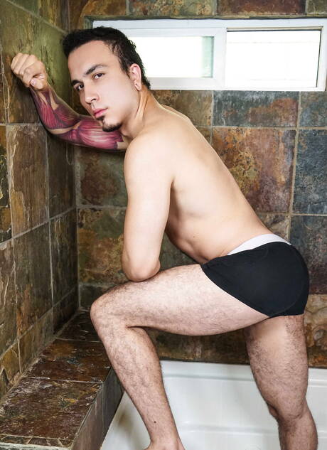 American otter Jacob Peterson and superstud Izaak Aziz fuck ass after blowjob in bathroom