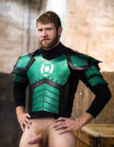 American hairy stud Colby Keller and french bodybuilder Francois Sagat fuck after blowjob