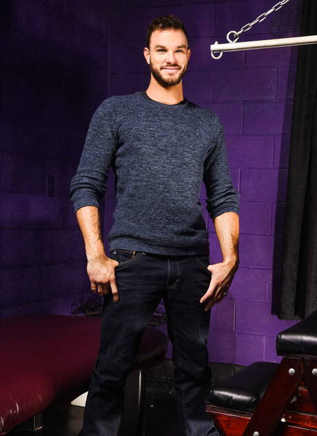 famosi americani, il duro Cliff Jensen e la lontra Ty Mitchell si scopano il culo dopo averlo succhiato