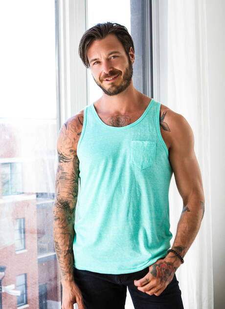 Men: Young Zack Hunter looking at hot tattoed Dean and Alexy ramming each other