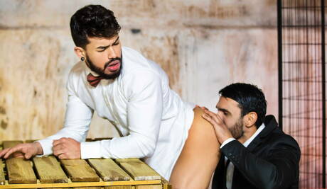 Der haarige venezolanische Hengst Jean Franko und der starke lateinamerikanische Bulle Pietro Duarte haben Analsex