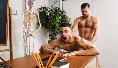 Die amerikanischen Pornostars Superhengst Tristan Jaxx und Superhengst Beaux Banks beim heißen Analsex