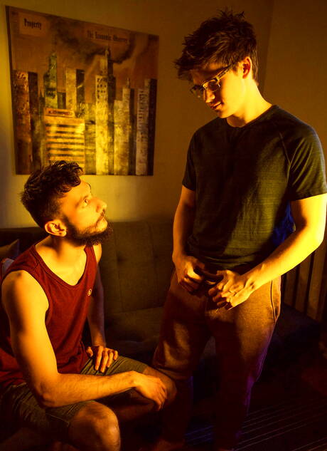 Le dur à cuire américain Will Braun et le beau garçon John Anders se sucent et se baisent mutuellement