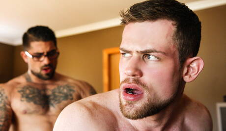 Der kanadische Bulle Ryan Bones und der haarige amerikanische Hengst Kurtis Wolfe lieben sich