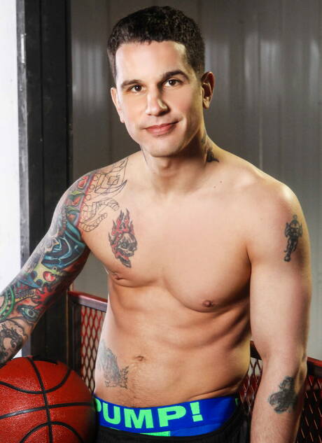 タイル、ピエール、イーサン・チェイス、ジョーダン・フォックスの熱いセックス