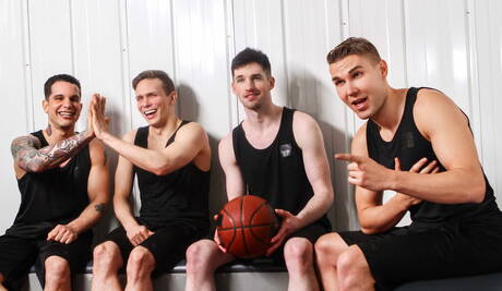 タイル、ピエール、イーサン・チェイス、ジョーダン・フォックスの熱いセックス