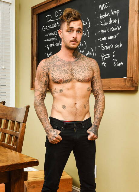 Die amerikanischen Pornostars Brian Michaels und Otter Ty Mitchell haben guten Analsex